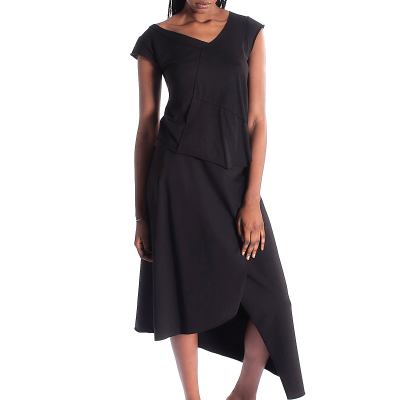 Outfit Chic "black woman" asymmetric Gonne  130,00 €